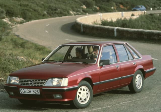 1984 Opel Senator A (facelift 1982) 2.2i (115 Hp) Automatic